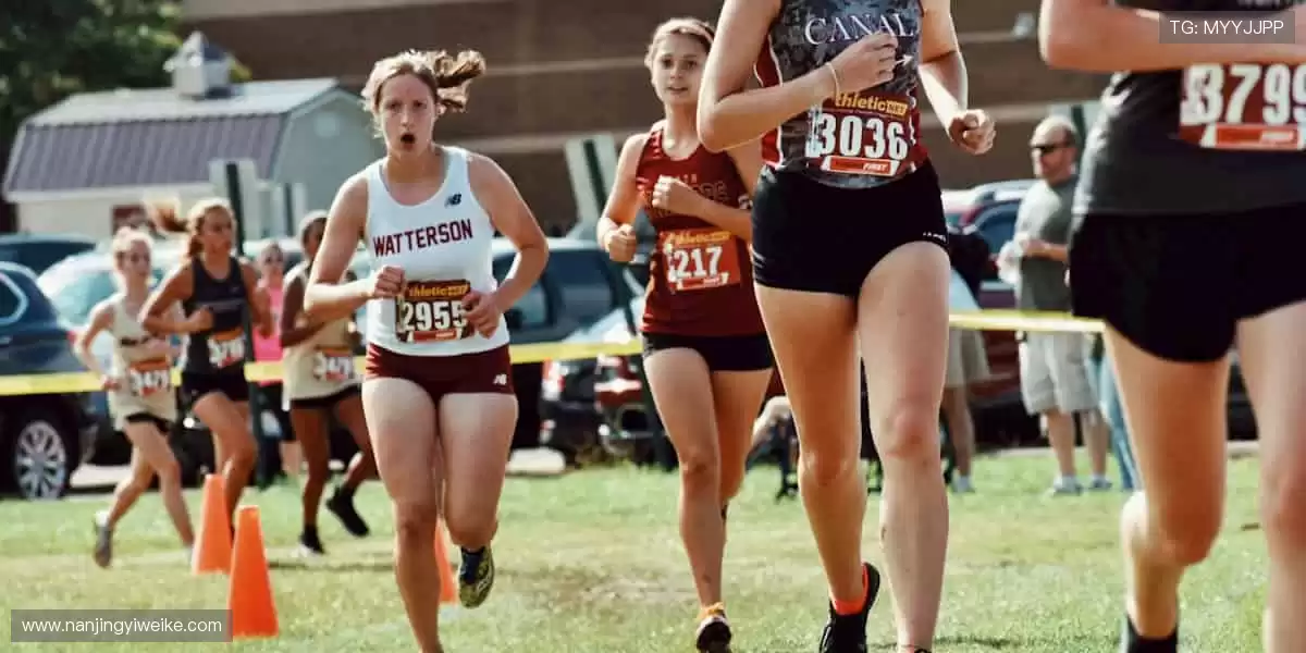 💻全球赛事，同步开启！AI 解说 + 弹幕互动，让观赛更嗨🎉